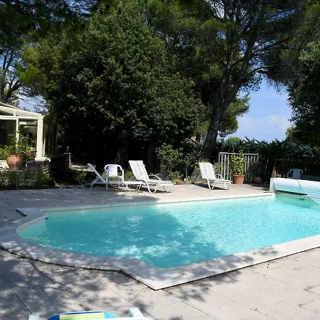 Les D'adeline - Bed & Breakfast